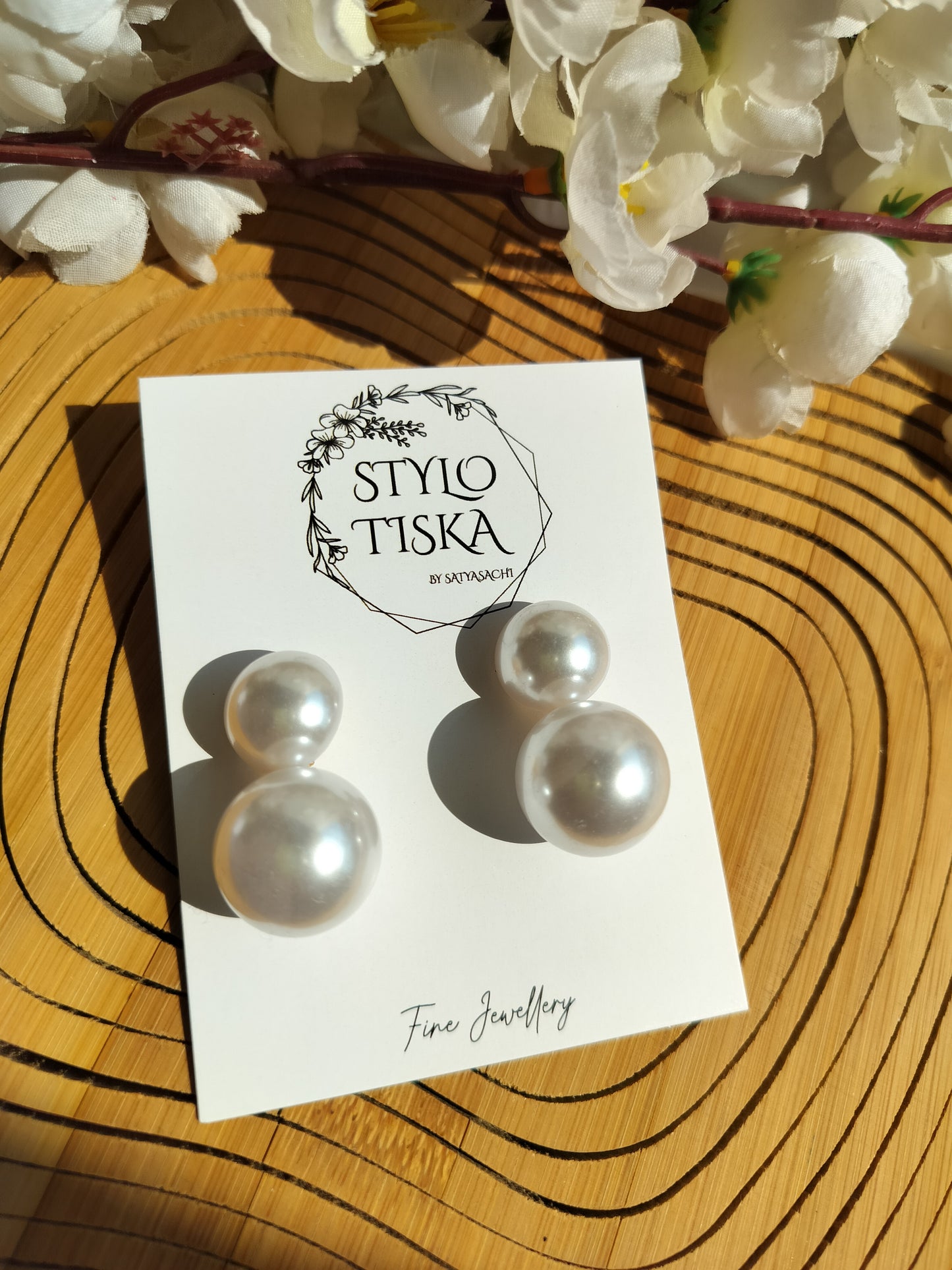 Shiddat Pearl Studs