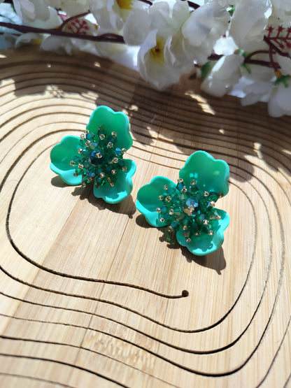 Graceful Kinjoy Studs