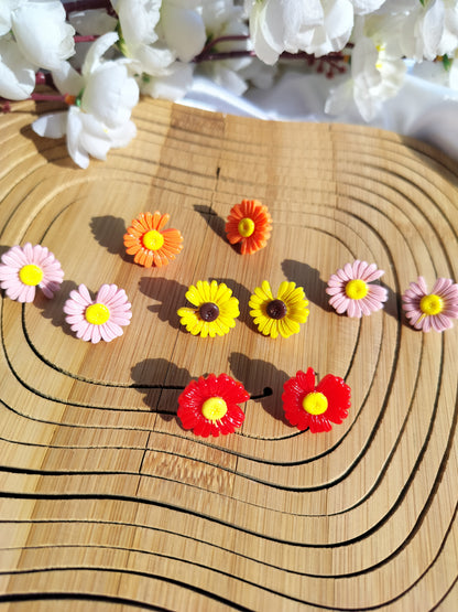 Daisy Messy Studs