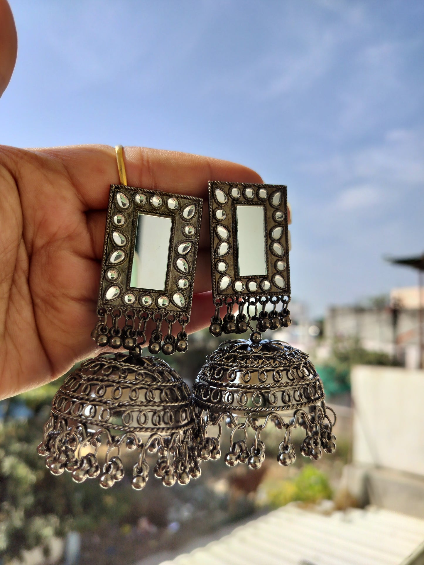 Jaipuri Oxidised Jhumka With Kundan