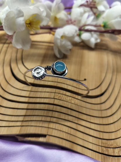 Single Layer Silver Oxidised Bracelet With Classy Stone