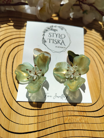 Graceful Kinjoy Studs