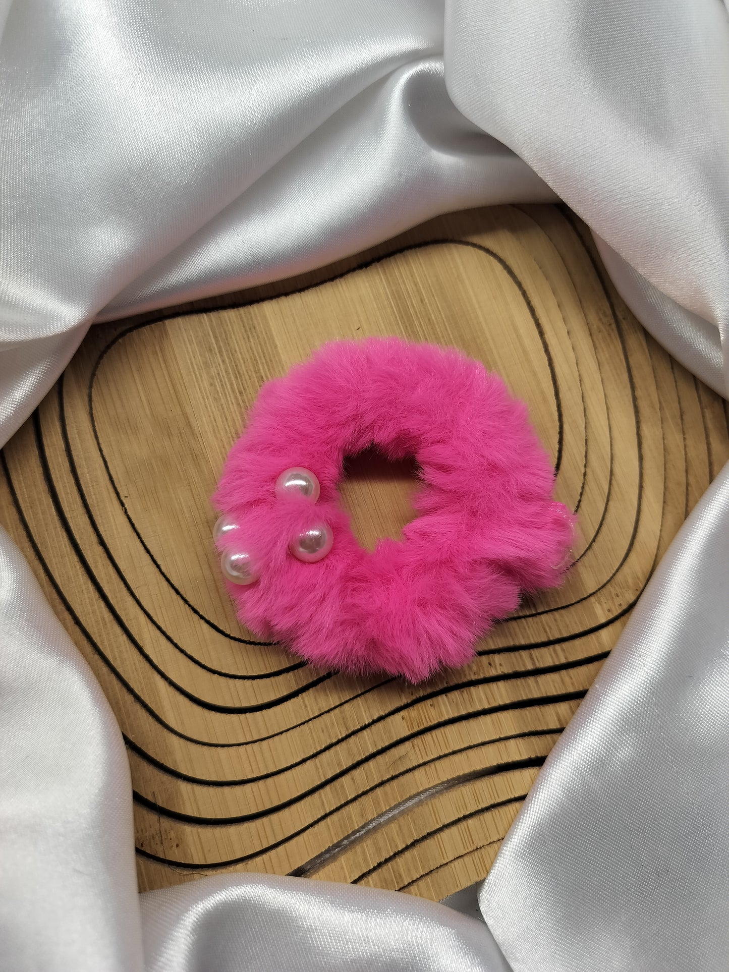 Bubbly Mini Furry Pearl Scrunchies